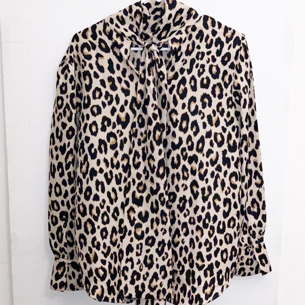 Ann Taylor L/S Leopard Print Tie Neck Top - M